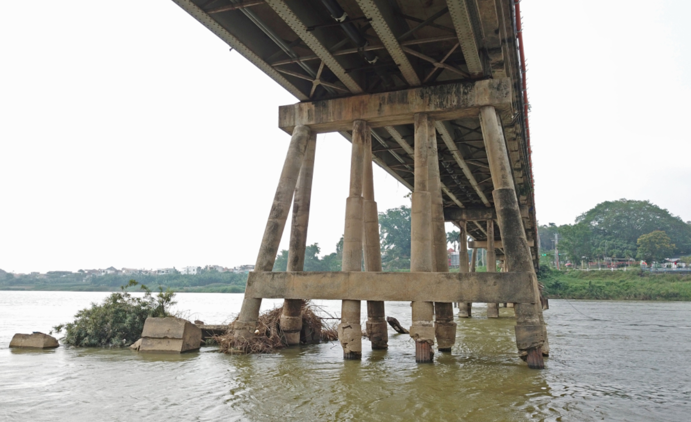 xây mới cầu trà khúc 1